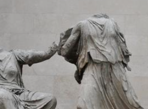 当年英国从希腊那里偷走的艺术品,现在耍赖不归还还能要点脸不?