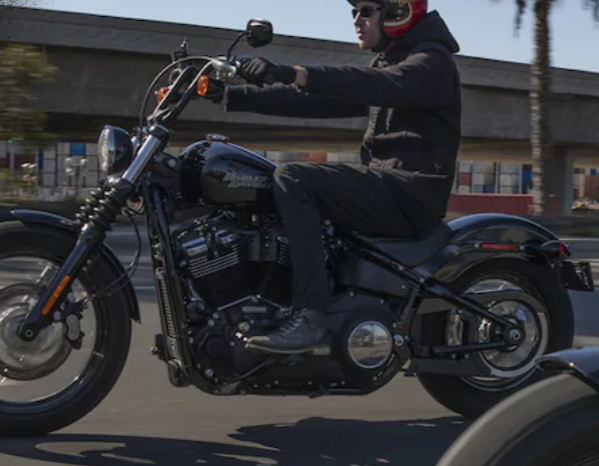 哈雷车系国内国外差价多大？