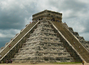 玛雅文明站在当时文明的顶端，为何突然消失？