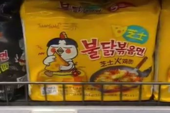 网红火鸡面被曝“双标”!韩国三养公司回应