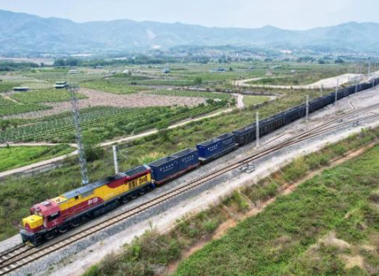 今年前5个月中老铁路货运量同比增长15.1%