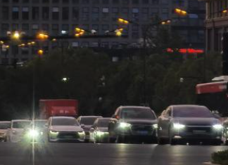 杭州拟优化小客车调控政策 放宽“久摇不中”条件