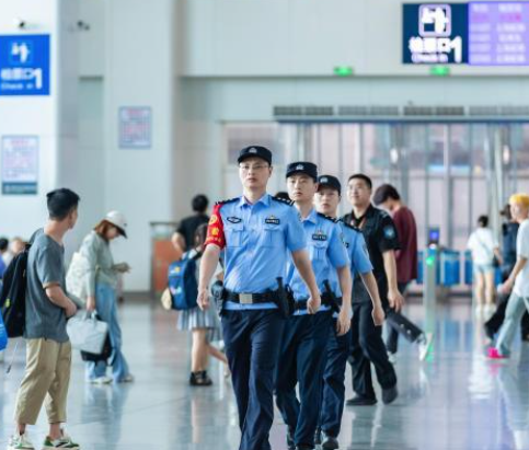 浙江客流最大县级火车站暑运日均发送旅客3.5万人次