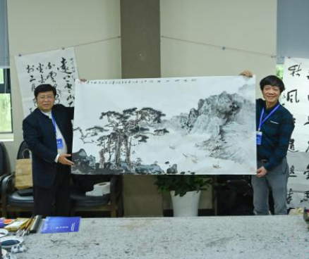 两岸书画家四川内江共绘两岸情缘